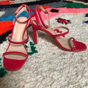 ❌SOLD❌NEW* UO Triple Strap Red Patent Heels (Sz 6)